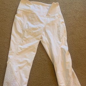Lululemon white crop leggings
